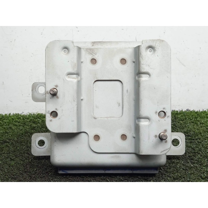 Recambio de centralita check control para ssangyong rodius 2.7 turbodiesel cat referencia OEM IAM 8716121100  