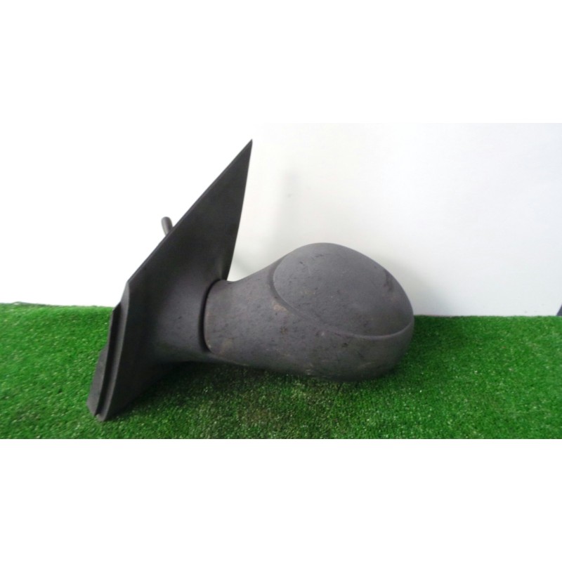 Recambio de retrovisor izquierdo para citroën c2 1.4 referencia OEM IAM  MANUAL NEGRO.PLASTICO