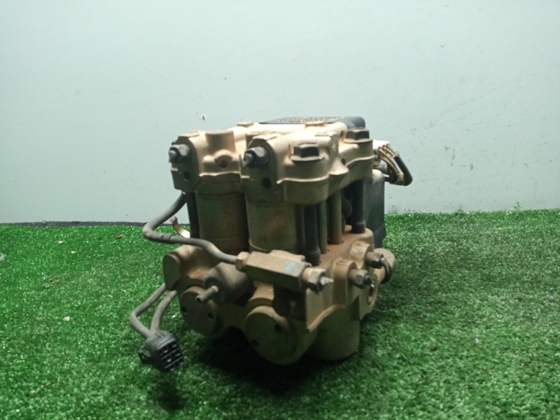 Recambio de abs para toyota supra 3.0 g referencia OEM IAM 1330000020-4451014020  