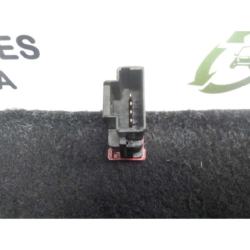 Recambio de warning para iveco daily caja cerrada (2006 =>) 3.0 diesel referencia OEM IAM 69501526 4.PINES 