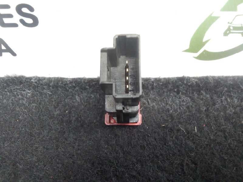 Recambio de warning para iveco daily caja cerrada (2006 =>) 3.0 diesel referencia OEM IAM 69501526 4.PINES 