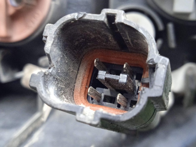 Recambio de piloto trasero derecho para ssangyong rodius 2.7 turbodiesel cat referencia OEM IAM SINREFERENCIA BLANCO EXTERIOR