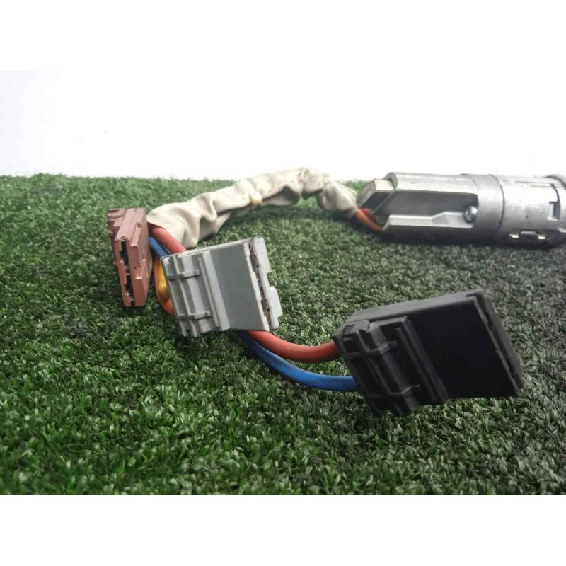 Recambio de conmutador de arranque para peugeot 405 berlina 1.9 diesel referencia OEM IAM  2.ENCHUFES 