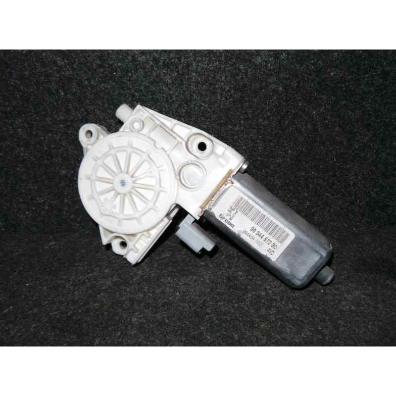 Recambio de motor elevalunas delantero derecho para peugeot 307 (s1) referencia OEM IAM 9634457280  