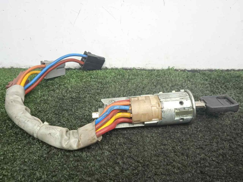Recambio de conmutador de arranque para peugeot 405 berlina 1.9 diesel referencia OEM IAM  2.ENCHUFES 