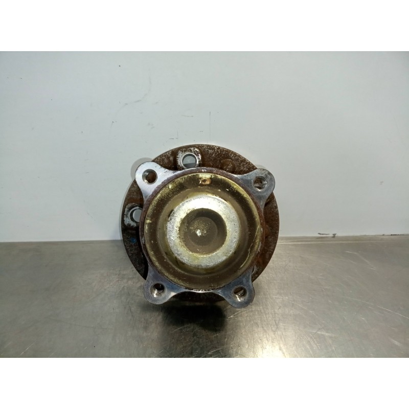 Recambio de buje para opel astra j lim. 1.6 cdti dpf referencia OEM IAM   