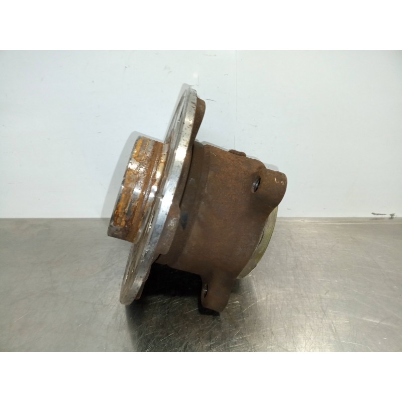 Recambio de buje para opel astra j lim. 1.6 cdti dpf referencia OEM IAM   