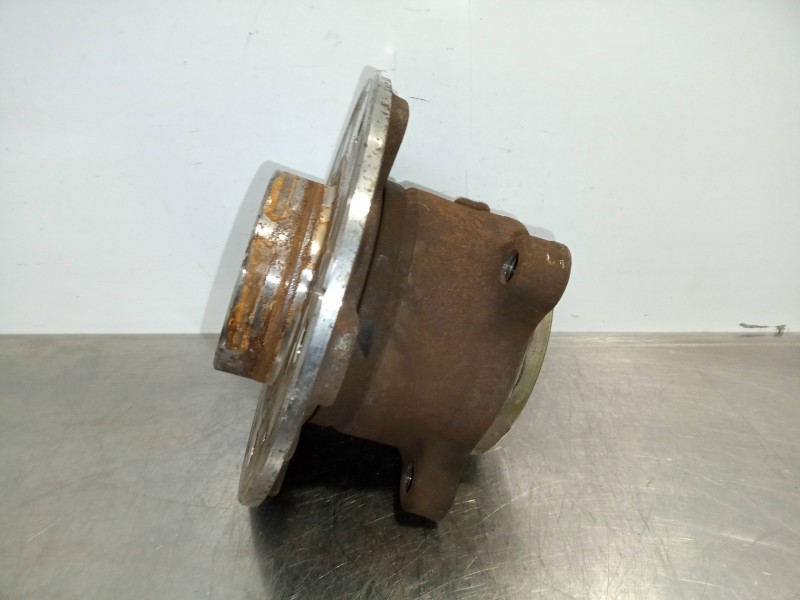 Recambio de buje para opel astra j lim. 1.6 cdti dpf referencia OEM IAM   