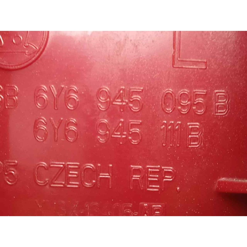 Recambio de piloto trasero izquierdo para skoda fabia (6y2/6y3) 1.4 referencia OEM IAM 6Y6945095B 99-04 