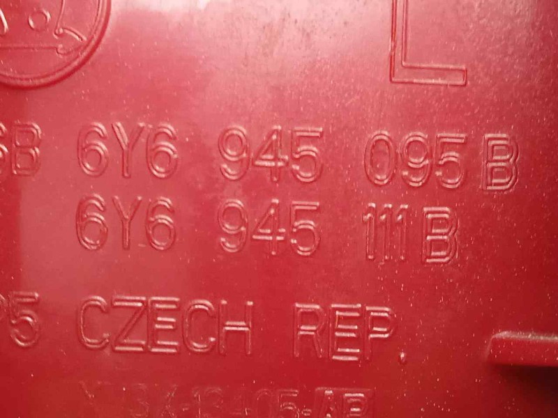 Recambio de piloto trasero izquierdo para skoda fabia (6y2/6y3) 1.4 referencia OEM IAM 6Y6945095B 99-04 