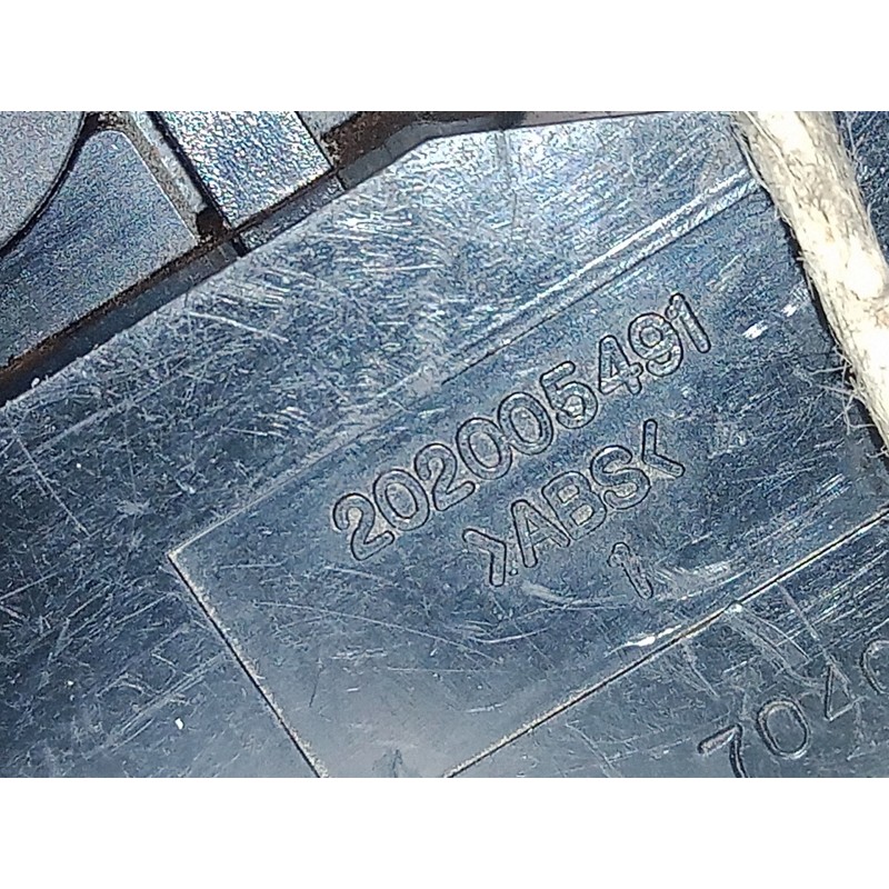 Recambio de mando elevalunas delantero derecho para kia cerato 1.6 cat referencia OEM IAM 202005491  