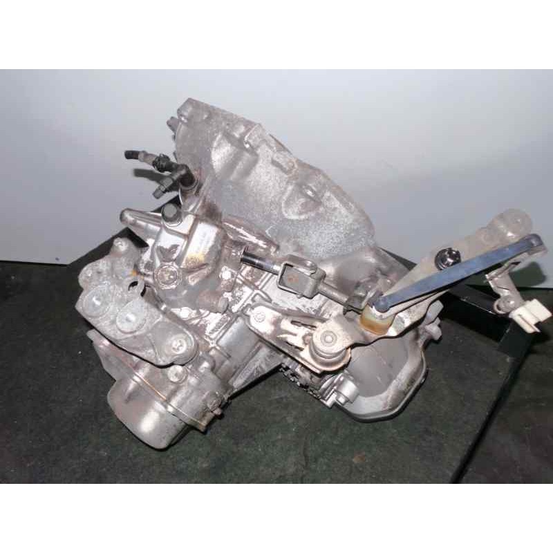 Recambio de caja cambios para opel corsa c 1.2 16v cat (z 12 xe / lw4) referencia OEM IAM F13C394 5 VELOCIDADES MANUAL - BOMBIN 