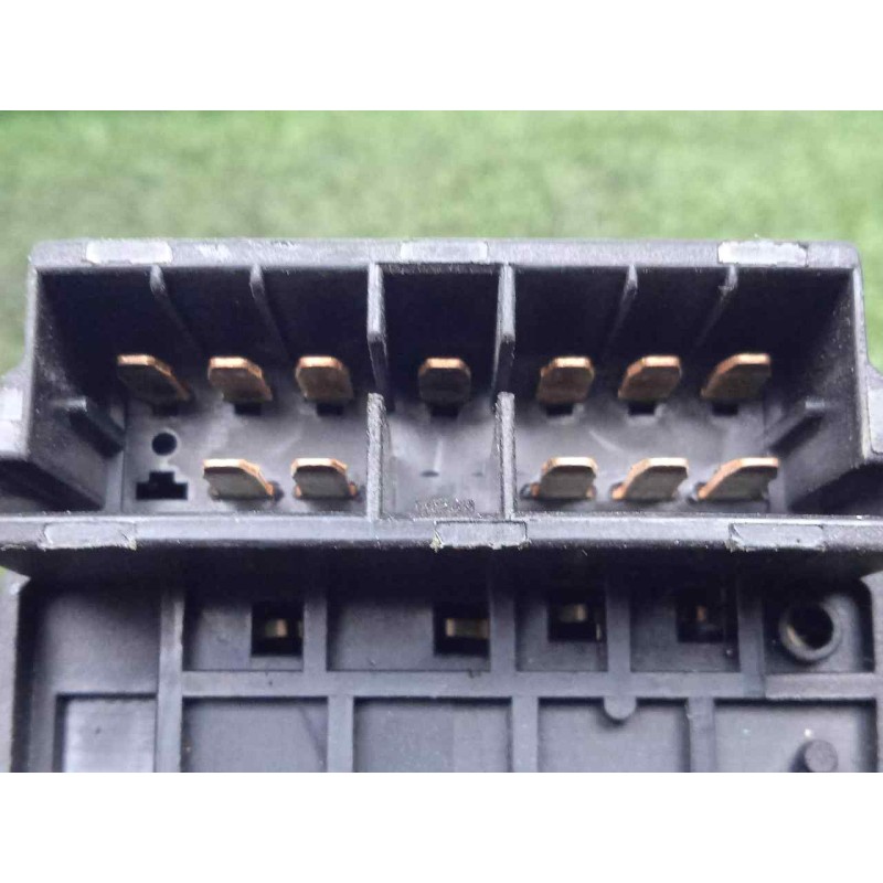 Recambio de mando limpia para renault twingo (co6) 1.2 referencia OEM IAM 7700832722 12.PIN LIMPIA TRASERO