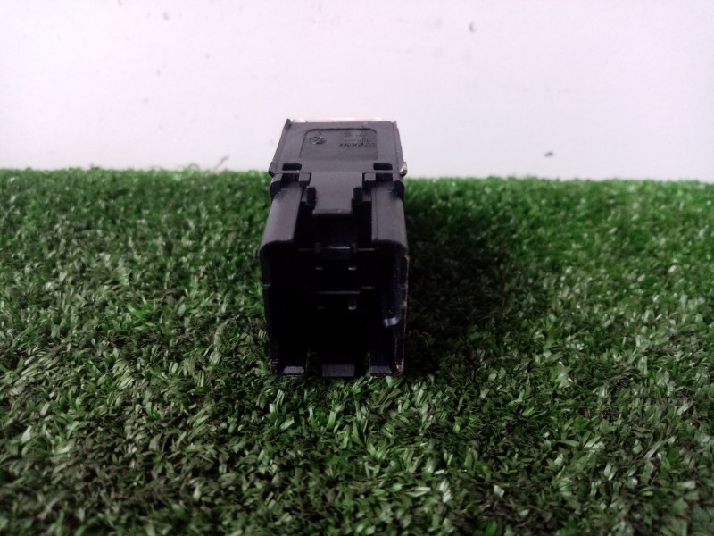 Recambio de warning para volkswagen passat berlina (3c2) 2.0 tdi referencia OEM IAM 3C0953509A  