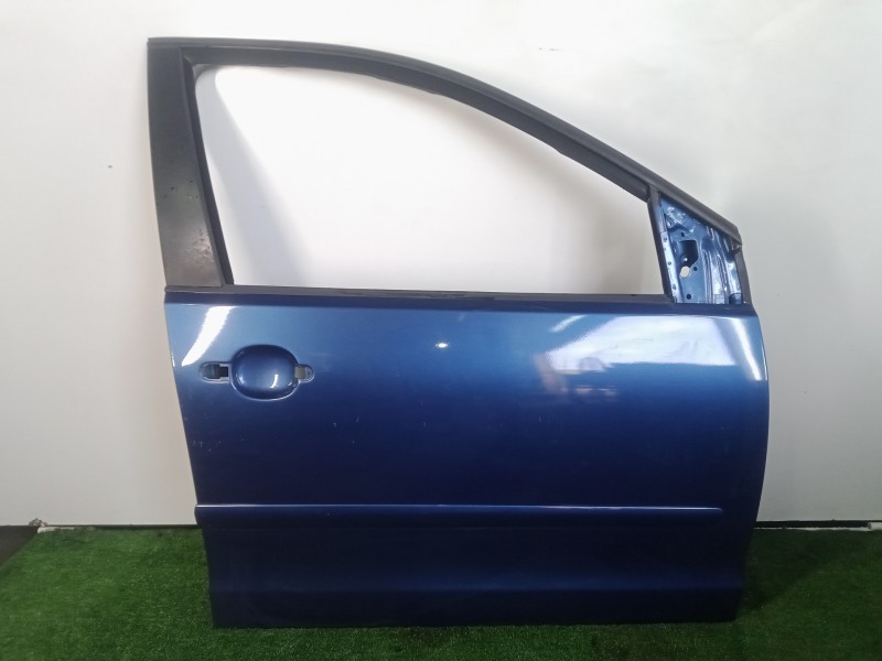 Recambio de puerta delantera derecha para volkswagen polo (9n3) 1.4 16v referencia OEM IAM  5.PUERTAS AZUL