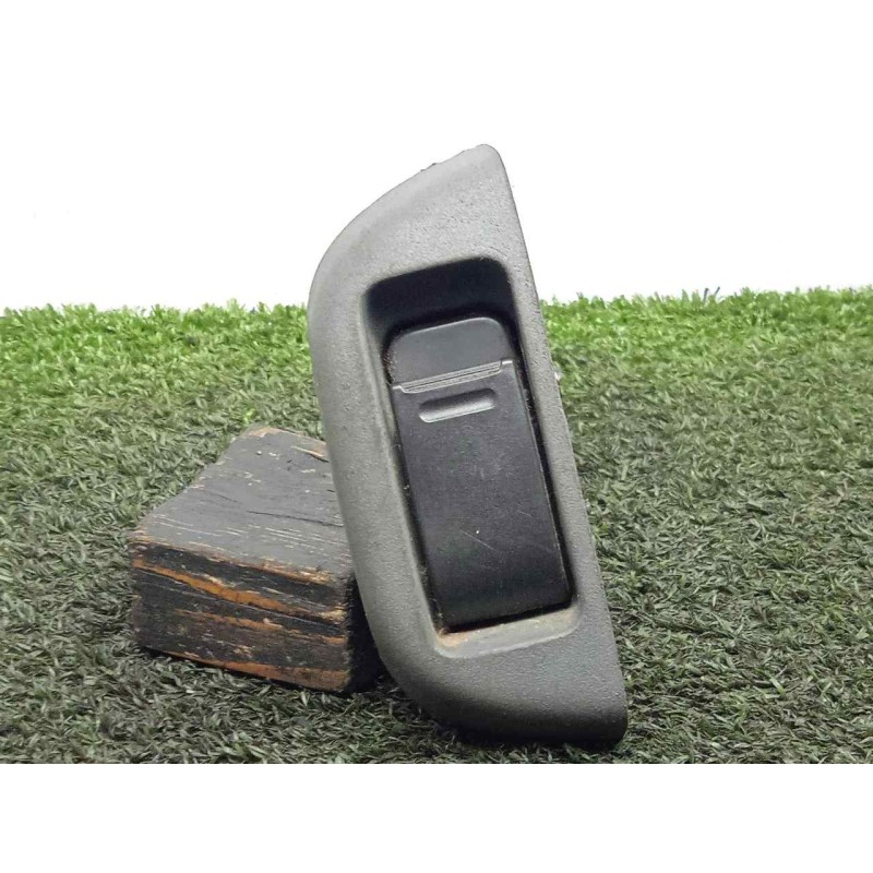 Recambio de mando elevalunas delantero derecho para peugeot 107 1.0 cat (384f) referencia OEM IAM 848100H010A 4.PINES 