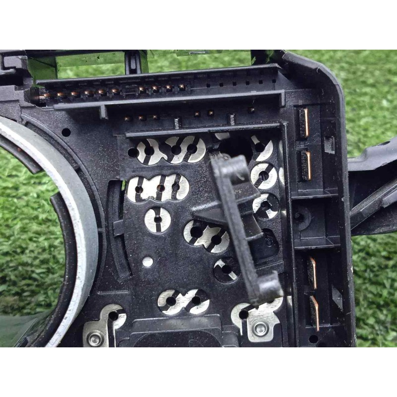 Recambio de mando luces para volkswagen polo (9n3) 1.4 tdi referencia OEM IAM 6Q0953503CE MANDO.DOBLE 