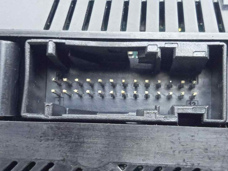 Recambio de mando climatizador para ford kuga (cbs) 1.5 ecoboost cat referencia OEM IAM DV4T18C612AE  