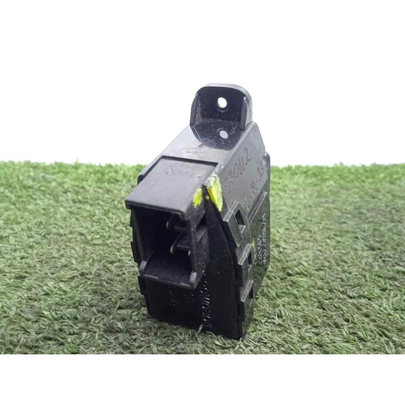 Recambio de mando elevalunas delantero derecho para hyundai santa fe (sm) 2.4 cat referencia OEM IAM   