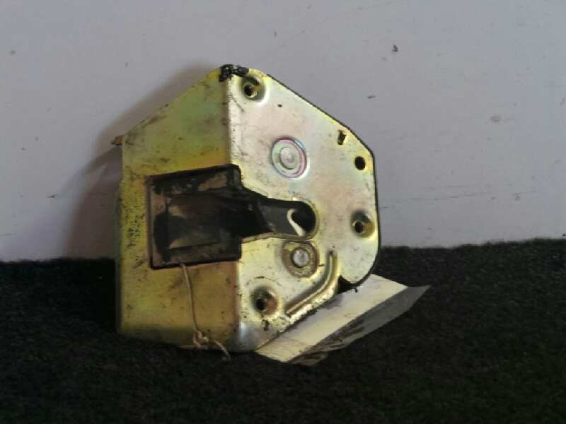 Recambio de cerradura puerta trasera derecha para citroën berlingo 1.9 diesel referencia OEM IAM 164100  