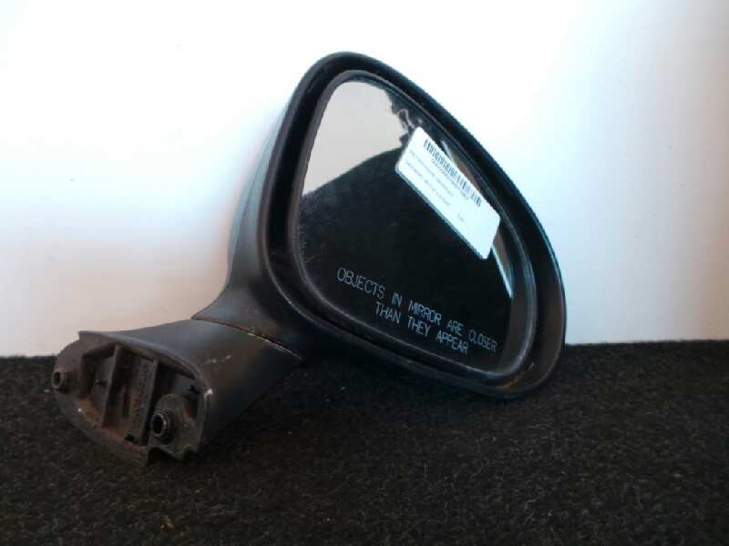 Recambio de retrovisor derecho para daewoo matiz 0.8 cat referencia OEM IAM  MANUAL NEGRO
