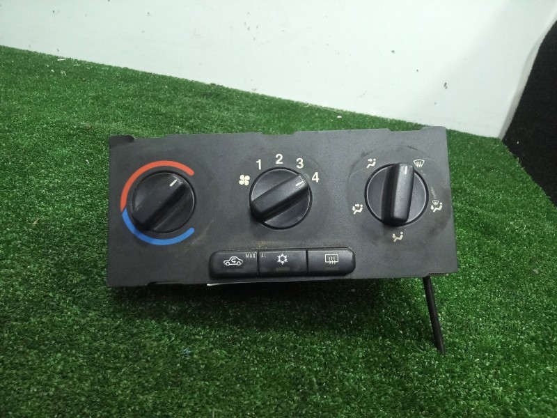 Recambio de mando calefaccion / aire acondicionado para opel zafira a 1.6 16v referencia OEM IAM 90559839-501732  56341