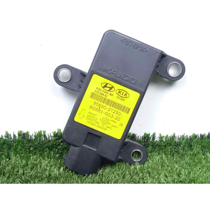 Recambio de centralita esp para hyundai i40 cw 1.7 crdi cat referencia OEM IAM 956902T250-BG6810G320  