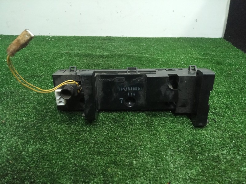 Recambio de mando climatizador para nissan maxima qx (a32) 2.0 v6 24v cat referencia OEM IAM 2852540U01  