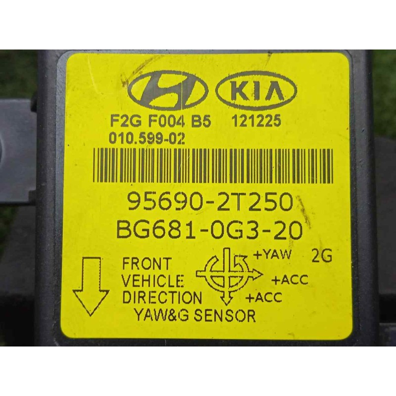 Recambio de centralita esp para hyundai i40 cw 1.7 crdi cat referencia OEM IAM 956902T250-BG6810G320  