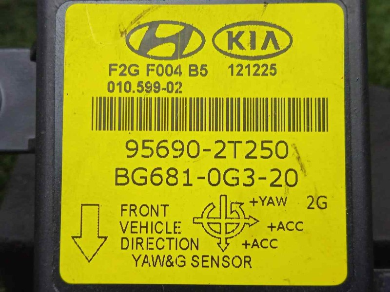 Recambio de centralita esp para hyundai i40 cw 1.7 crdi cat referencia OEM IAM 956902T250-BG6810G320  
