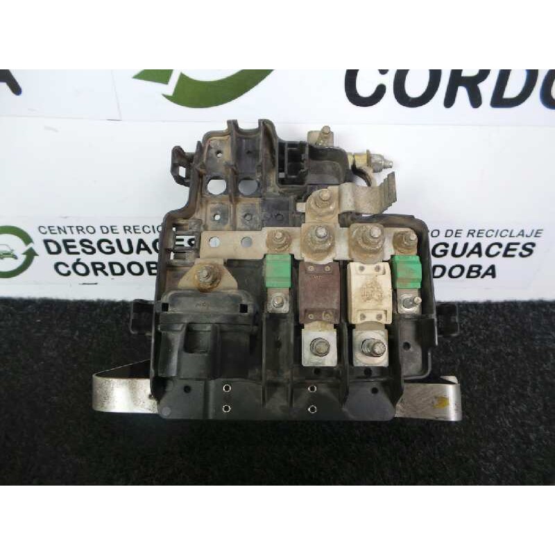 Recambio de caja reles / fusibles para renault kangoo 1.5 dci diesel cat referencia OEM IAM   