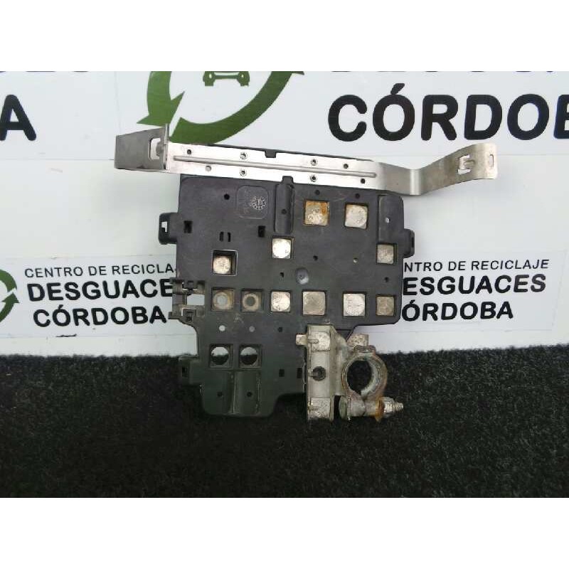 Recambio de caja reles / fusibles para renault kangoo 1.5 dci diesel cat referencia OEM IAM   