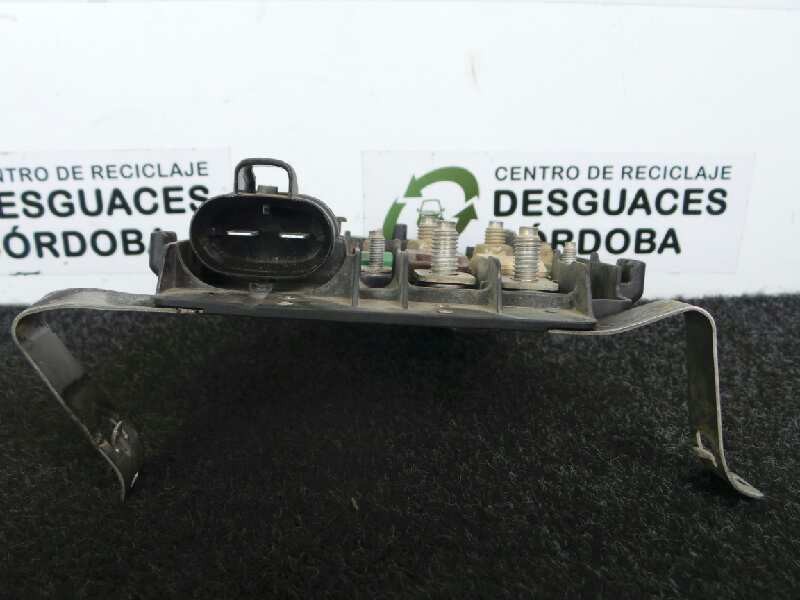 Recambio de caja reles / fusibles para renault kangoo 1.5 dci diesel cat referencia OEM IAM   