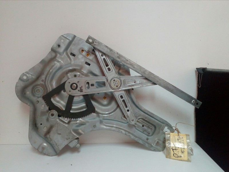 Recambio de elevalunas trasero izquierdo para kia cerato 1.6 cat referencia OEM IAM   