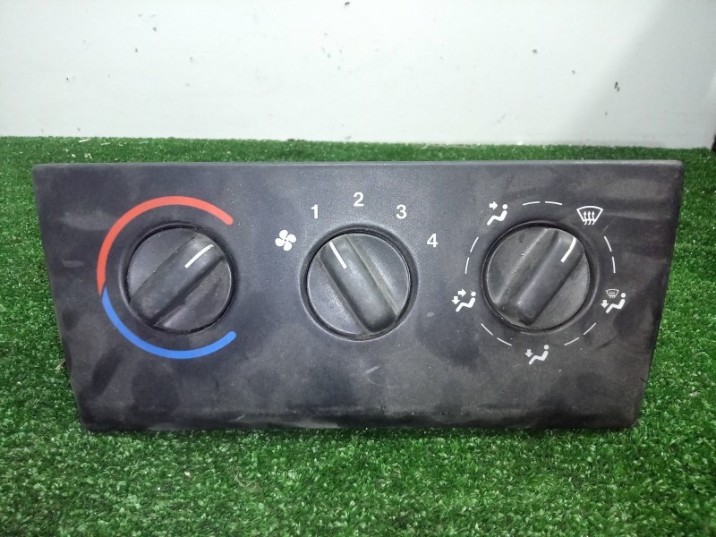Recambio de mando calefaccion / aire acondicionado para opel vectra a referencia OEM IAM 6081F1A-86323 VECTRA.A 86323