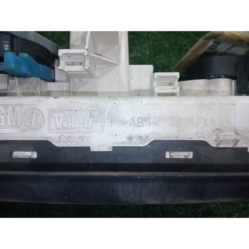Recambio de mando calefaccion / aire acondicionado para opel vectra a referencia OEM IAM 6081F1A-86323 VECTRA.A 86323