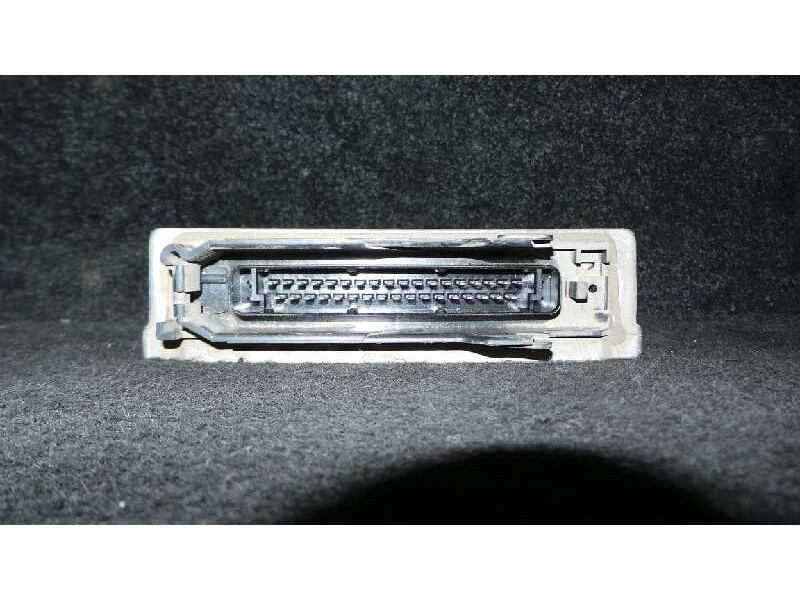 Recambio de centralita motor uce para citroën xantia berlina 1.9 turbodiesel referencia OEM IAM 0281001262-9624519580  