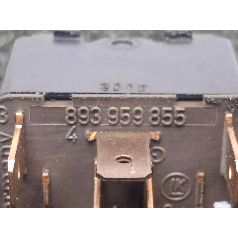 Recambio de mando elevalunas trasero izquierdo para audi 100 berlina (443) 2.2 referencia OEM IAM 893959855 5.PINES 
