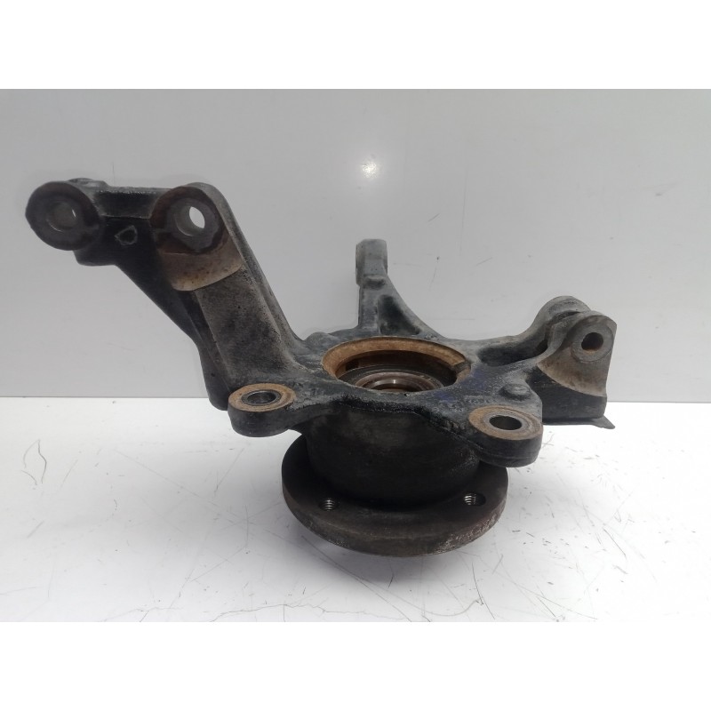 Recambio de mangueta delantera derecha para renault clio iv 1.2 tce energy referencia OEM IAM   