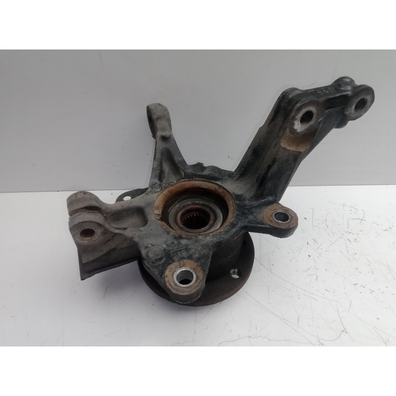 Recambio de mangueta delantera izquierda para renault clio iv 1.2 tce energy referencia OEM IAM   