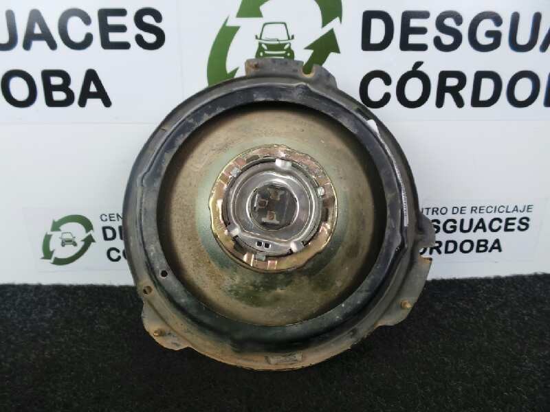 Recambio de faro derecho para mitsubishi montero (l040) 2.3 turbodiesel referencia OEM IAM MB283548 PAJERO. KOITO