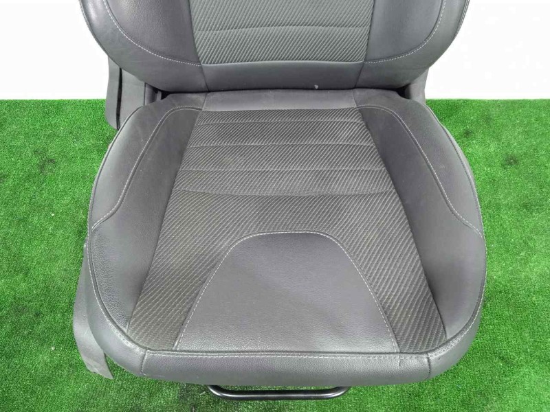 Recambio de asiento delantero derecho para ford kuga (cbs) 1.5 ecoboost cat referencia OEM IAM SINREFERENCIA CUERO - TELA 