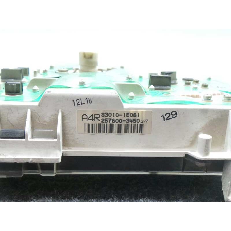 Recambio de cuadro instrumentos para toyota corolla 1.6 g referencia OEM IAM 830101E061-2576003450-A4R  