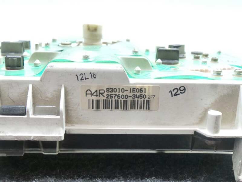 Recambio de cuadro instrumentos para toyota corolla 1.6 g referencia OEM IAM 830101E061-2576003450-A4R  