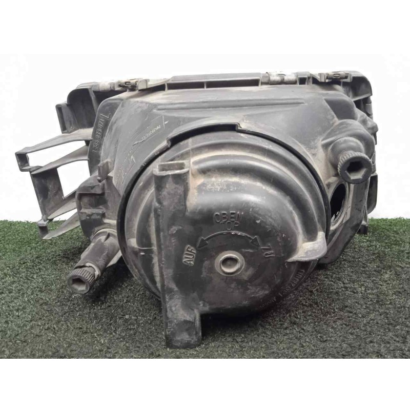 Recambio de faro izquierdo para audi 100 berlina (443) 2.2 referencia OEM IAM 0301066111  