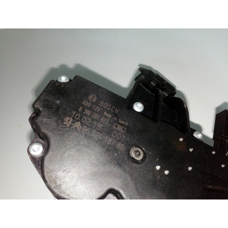 Recambio de motor limpia trasero para peugeot 207 referencia OEM IAM 0390201813-9652418780 BOSCH 3 PINES
