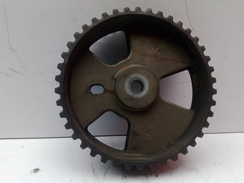 Recambio de polea arbol levas para volvo s40 berlina 2.0 diesel cat referencia OEM IAM   