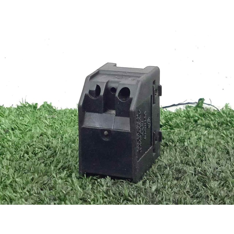 Recambio de mando elevalunas delantero derecho para volkswagen golf iv berlina (1j1) 1.9 tdi referencia OEM IAM 3B0959855B  