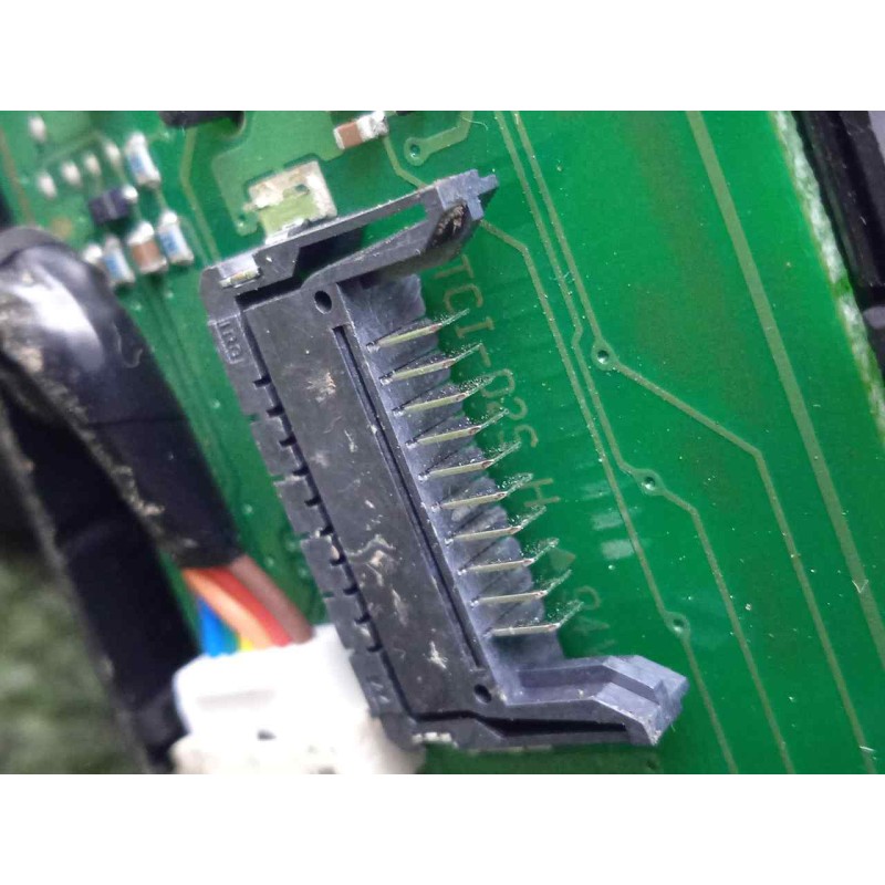 Recambio de mando limpia para land rover evoque 2.2 td4 cat referencia OEM IAM BJ323F973AB  