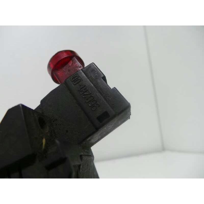 Recambio de mando intermitentes para ford fiesta berl./express 1.1 referencia OEM IAM 84FG13B302BA  